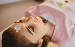 crystal therapy healing powers well-being